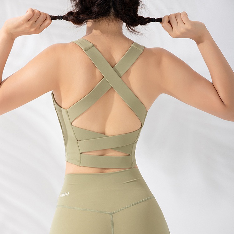 バッククロス カップ付き タンクトップ ヨガウェア