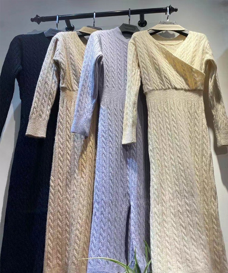 きれいめ リバーシブル ケーブルニット ワンピース

