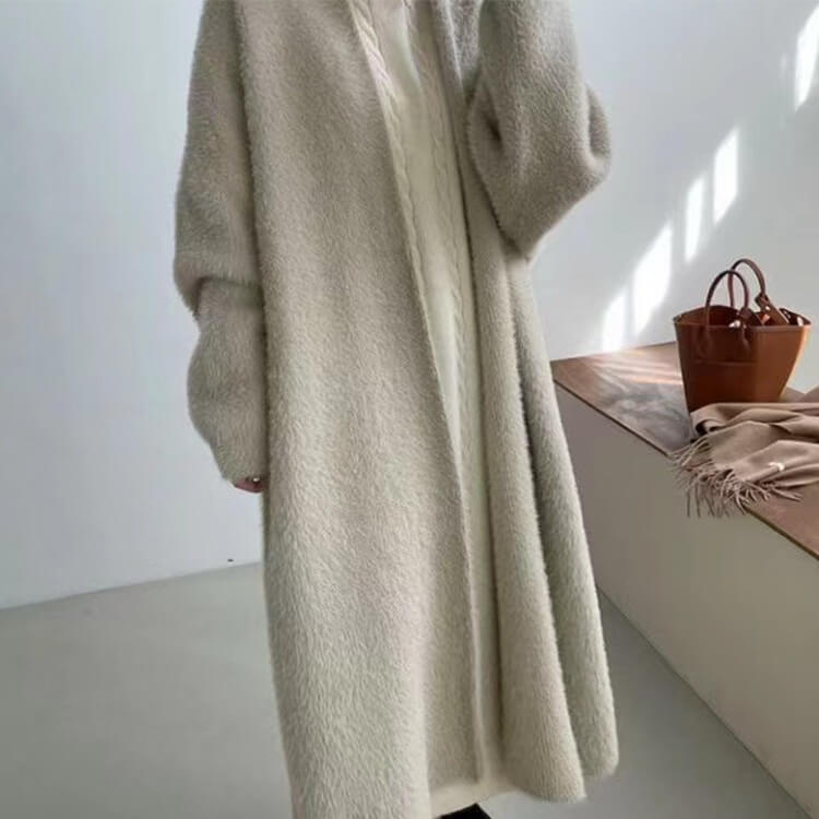 ゆったり ドルマンスリーブ フェイクファー