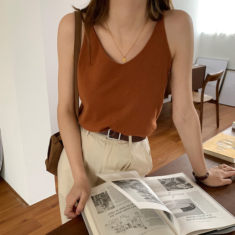 豊富なカラバリ Vネック ニットキャミソール