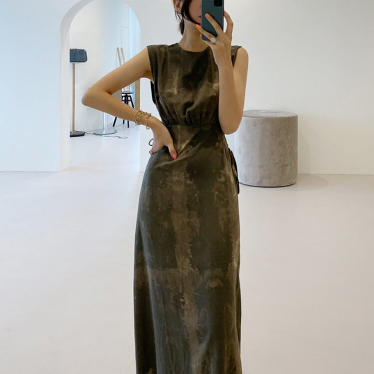 インクアート柄 サイドカット ノースリーブ ロングワンピース