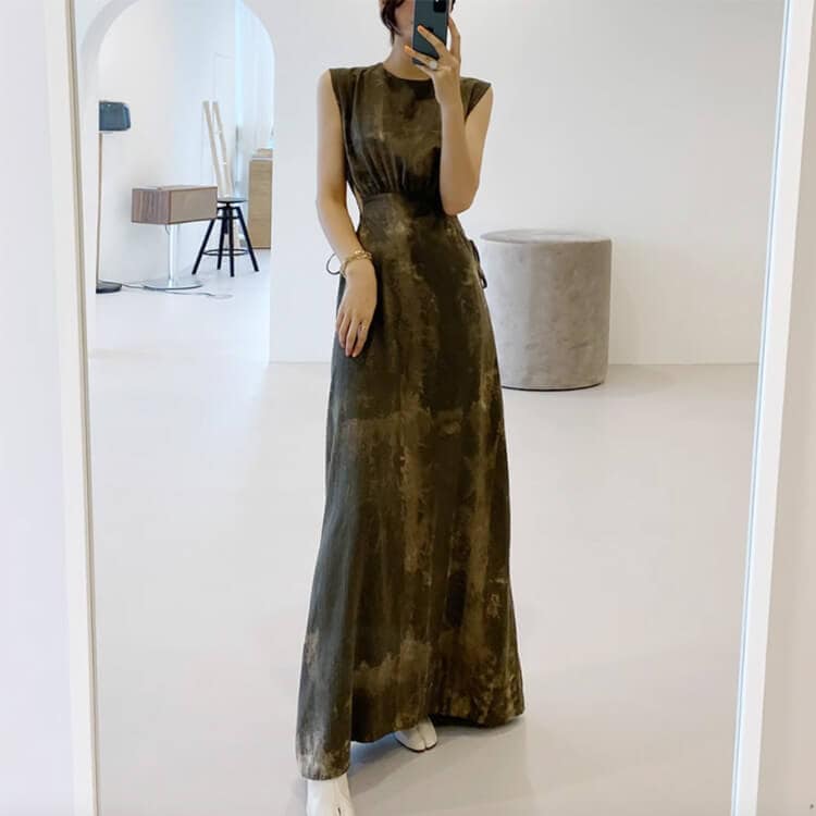 インクアート柄 サイドカット ノースリーブ ロングワンピース