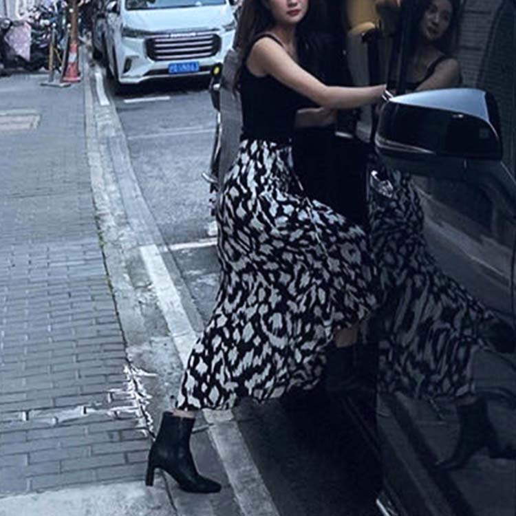 アシンメトリー ギャザー ミモレ丈スカート