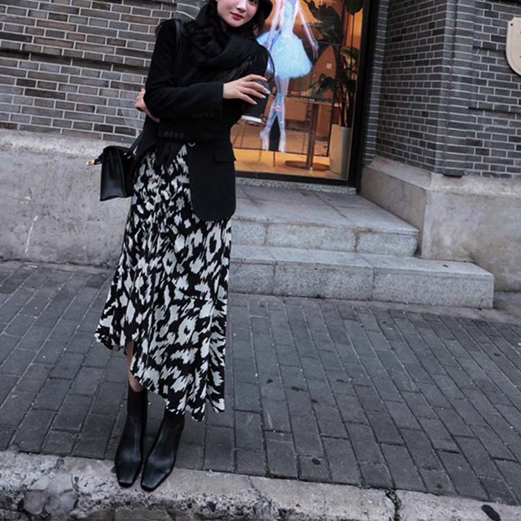 アシンメトリー ギャザー ミモレ丈スカート