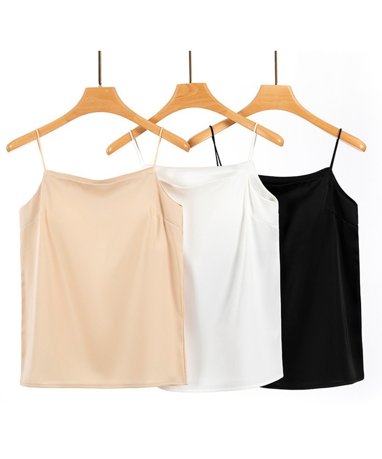 カップ付き スクエアネック サテン キャミソール

