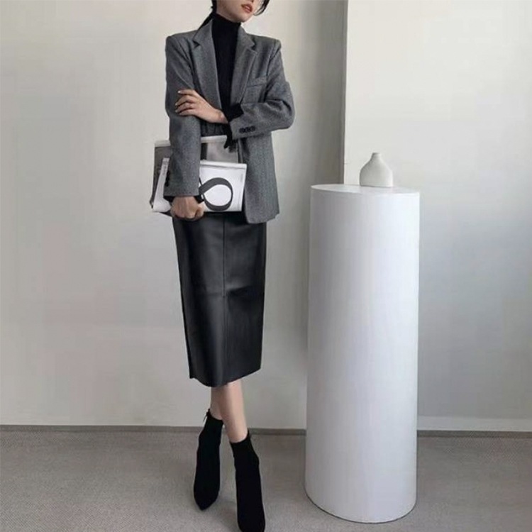 フェイクレザー ミモレ丈 タイト レザースカート