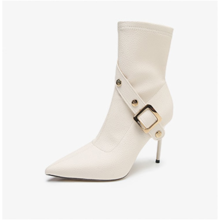 ベルト付き ポインテッドトゥ ハイヒール ショートブーツ