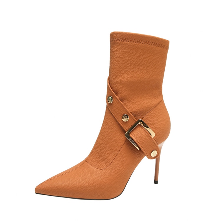 ベルト付き ポインテッドトゥ ハイヒール ショートブーツ