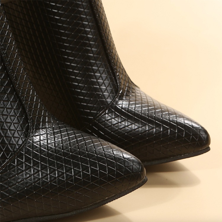 ストーン×ベルト付き ハイヒール ブーティー