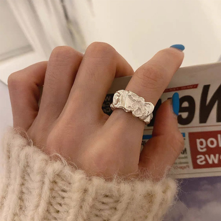 個性的 ごつごつ メタル リング