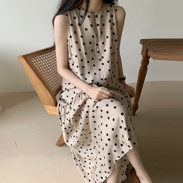 ドット柄 Aライン フレア マキシワンピース