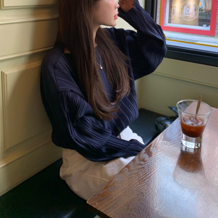 くすみカラー スラッシュドネック プリーツブラウス