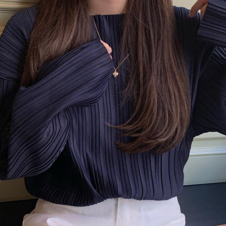 くすみカラー スラッシュドネック プリーツブラウス