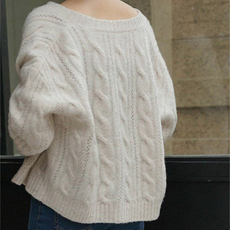 ふんわりレトロ ケーブル編み  ニットカーディガン