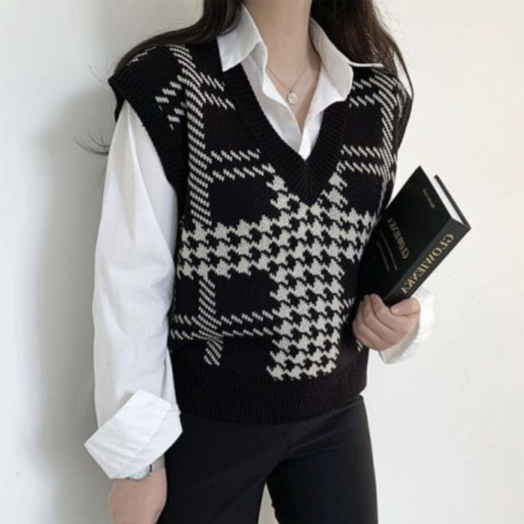 ブラウン チェック柄 Vネック ベスト Mサイズ ブラウン チェック柄 Vネック ベスト Mサイズ ブラウン チェック