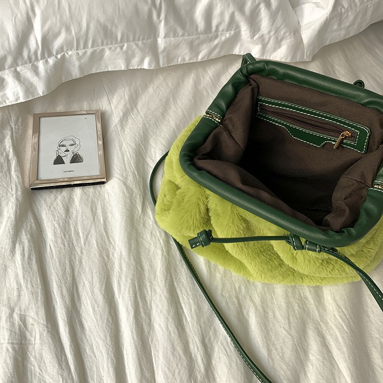 ふわもこ ショルダーバッグ