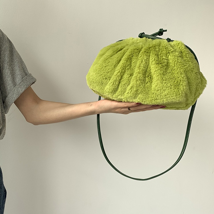 ふわもこ ショルダーバッグ