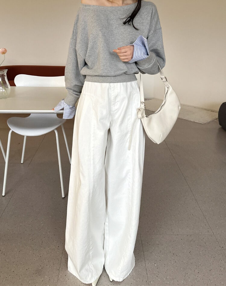 美脚見えが叶う、上品シルエットのハイウエストワイドデニム