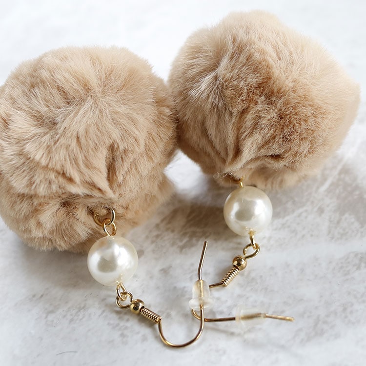 106 ビジュー付き高級ピアス✖︎ミンクファー ピアスorイヤリング