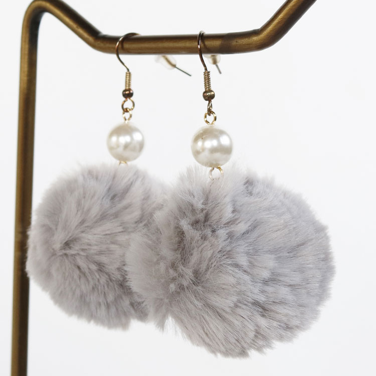 ファーピアス ファーイヤリング