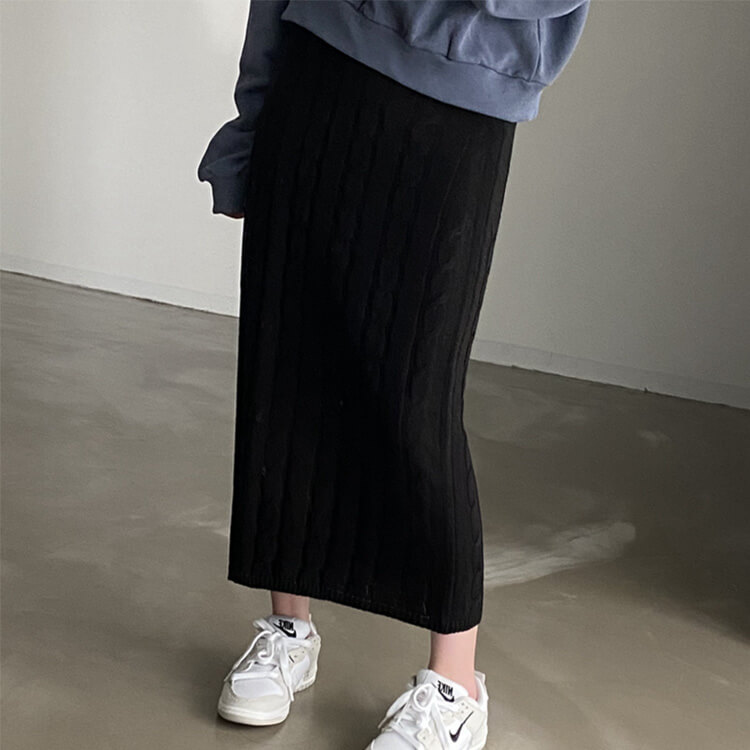 タイトフィット ケーブルニット ロングスカート