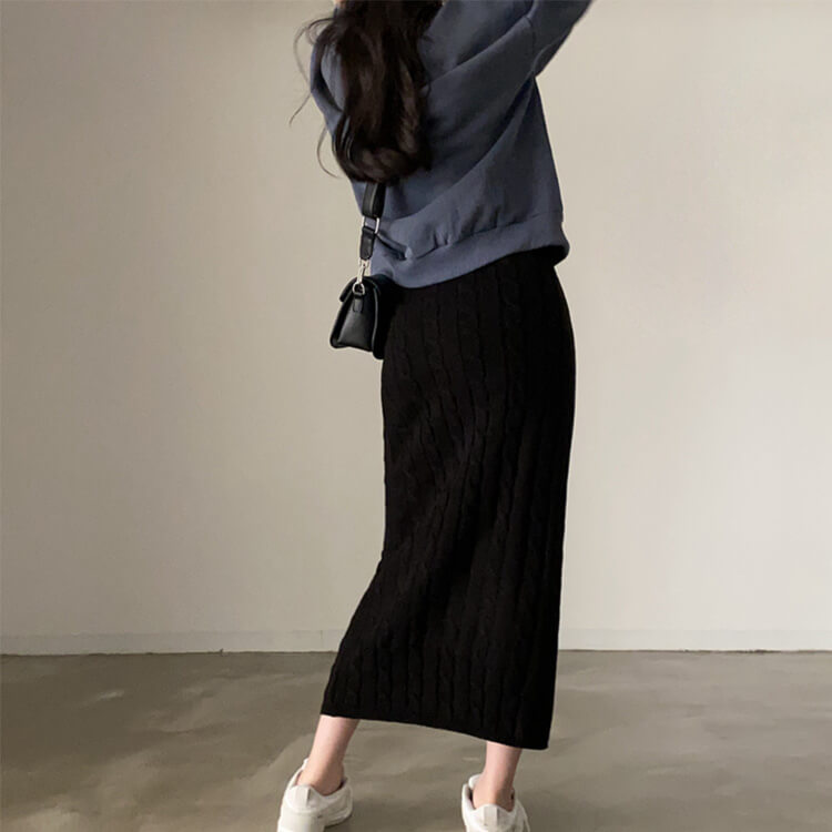 タイトフィット ケーブルニット ロングスカート