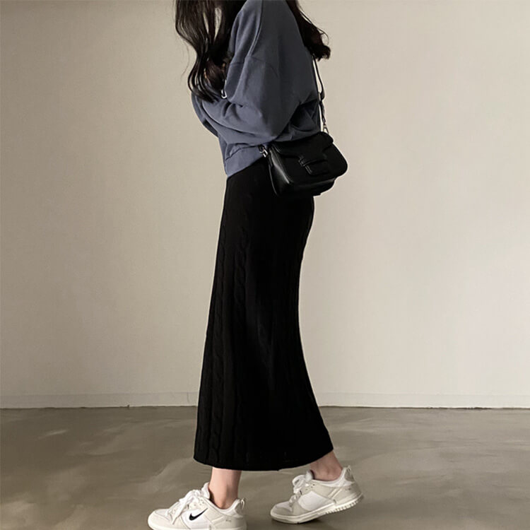 タイトフィット ケーブルニット ロングスカート