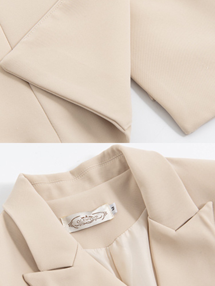 ダブルボタン かっこいい パンツスーツ | レディース