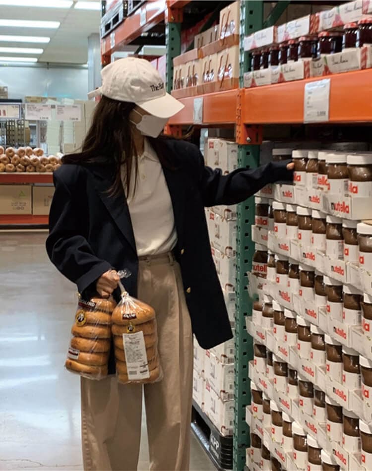 知的レトロな雰囲気漂う 金ボタンテーラードジャケット 