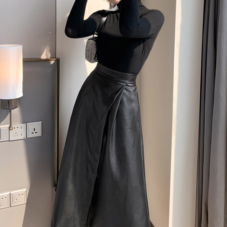 スリット入り セミロング丈 Aライン レザースカート