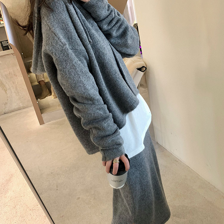 フード付きカーディガン ミモレ丈スカート ニット