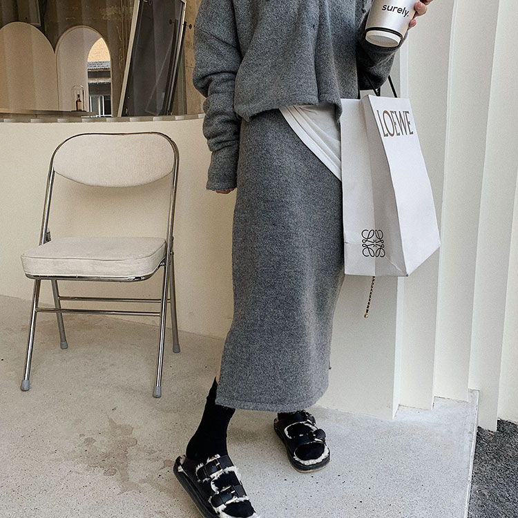 フード付きカーディガン ミモレ丈スカート ニット