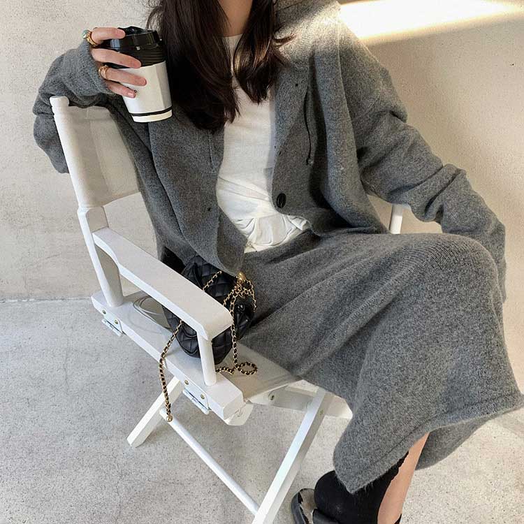 フード付きカーディガン ミモレ丈スカート ニット