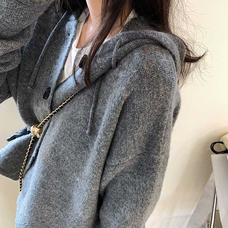 フード付きカーディガン ミモレ丈スカート ニット