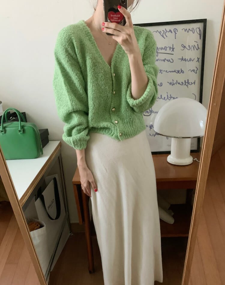 もこもこ Vネック 金ボタン ニットカーディガン

