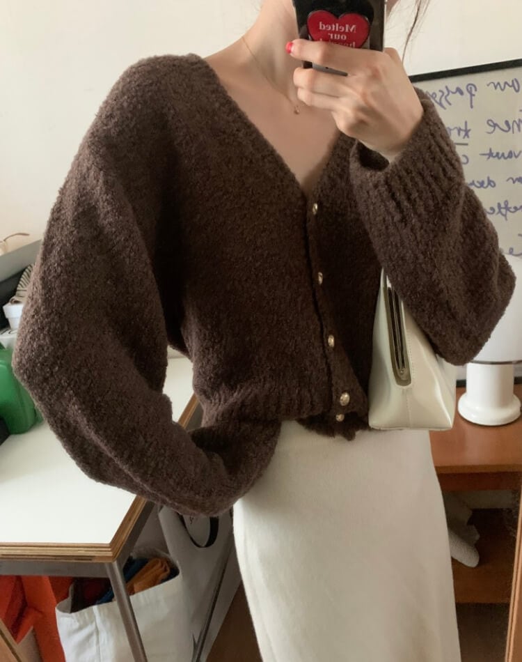 もこもこ Vネック 金ボタン ニットカーディガン

