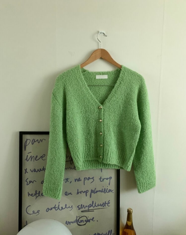 もこもこ Vネック 金ボタン ニットカーディガン

