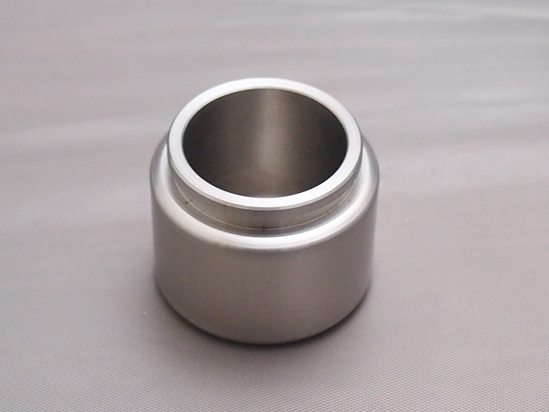 Z1 キャリパーピストン