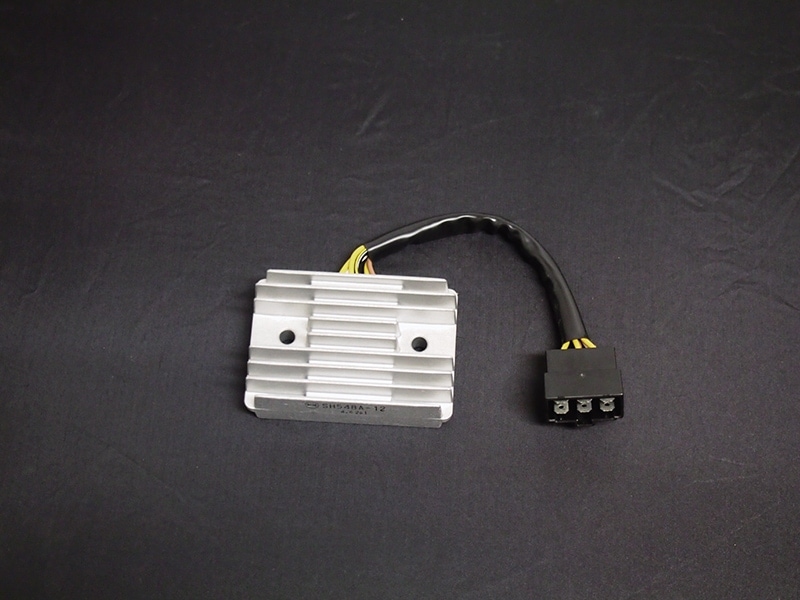 ゼファー400 C6・C7/400χ レギュレーター【残りわずか】【納期はお問い合わせください】
