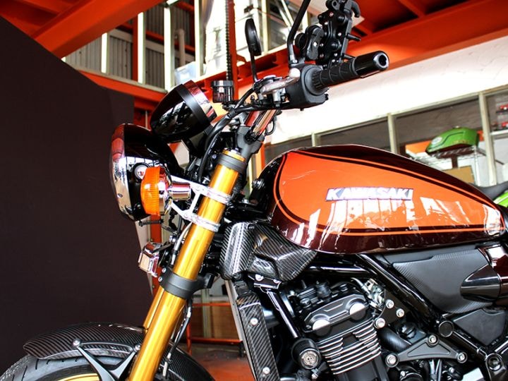Z900RS ヘッドライトアップステー(ブラック) | パーツから探す,ライト