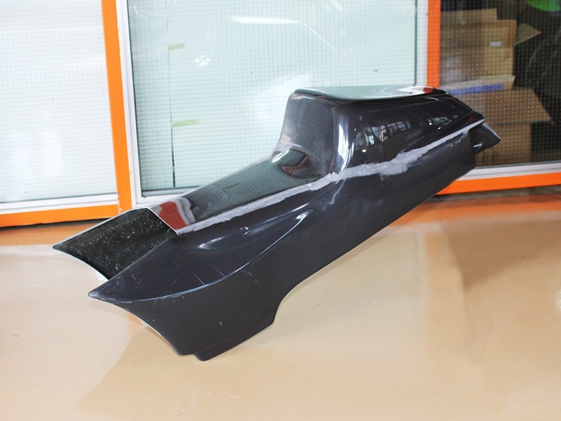 KR1000 シートカウル