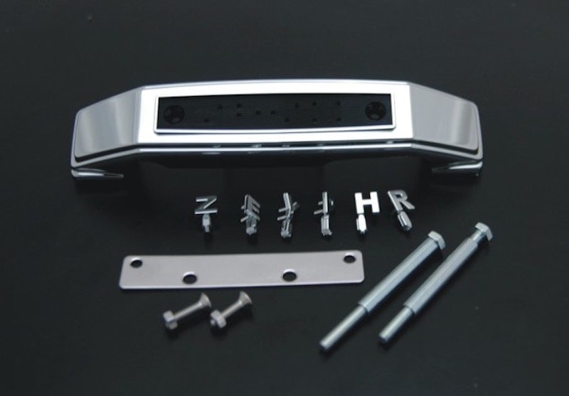 ゼファー1100 フォークカバーエンブレム(メッキ)ZEPHYR文字 ステー付き　【販売終了】