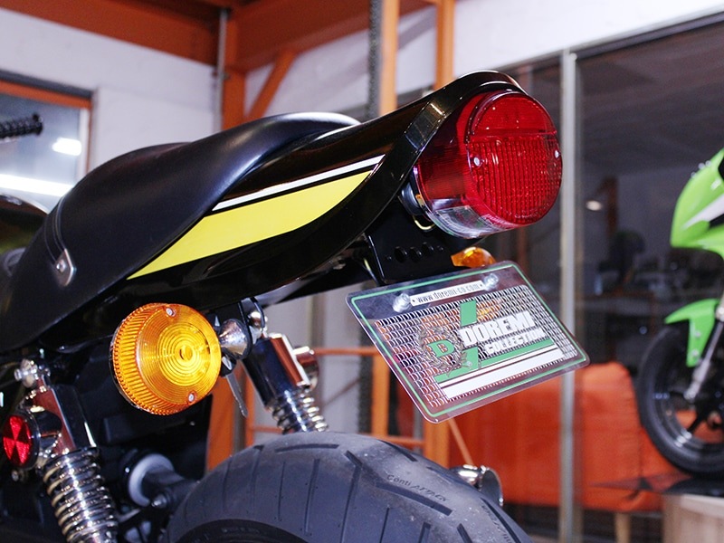 フェンダーレスKit　Z1ウインカー/Z1テールランプ仕様　ナンバー新基準対応　【欠品中　ご予約承り中】