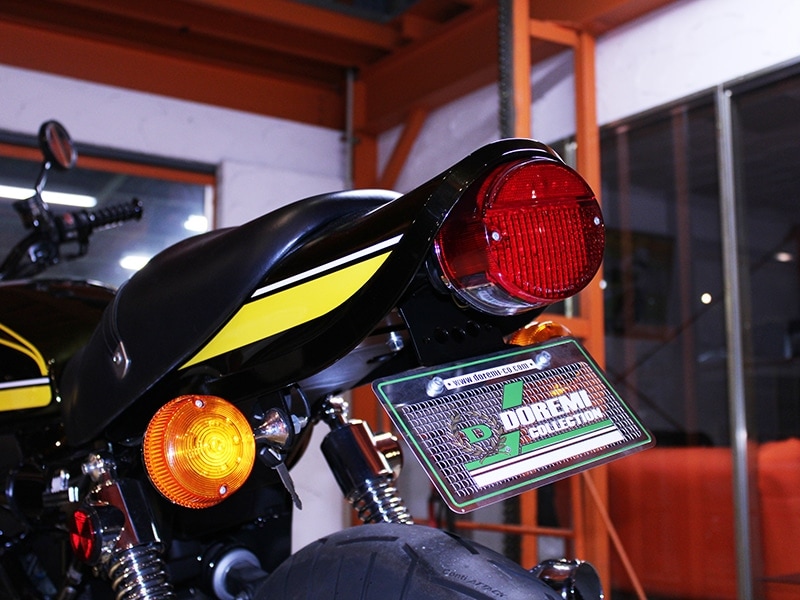 ゼファー750 フェンダーレスKIT＋Z2テールランプ 赤 /② Amazon | Z2 テールランプ 赤＋リア メッキ フェンダー