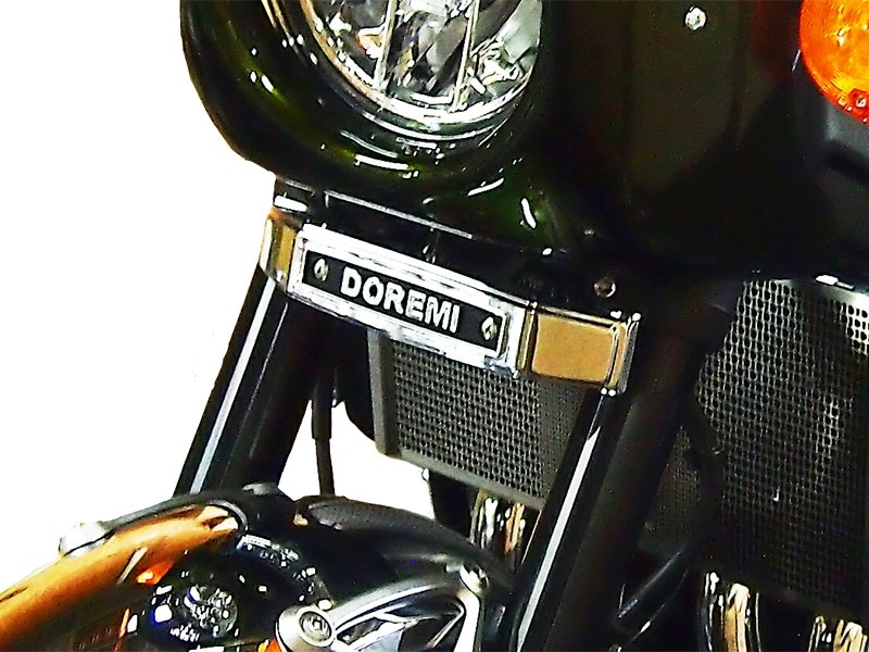 Z900RS CAFEフォークカバーエンブレム(黒)大文字 ステー付き