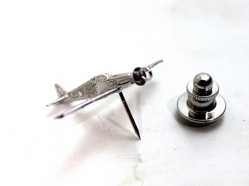 銀製飛燕ピンバッチ