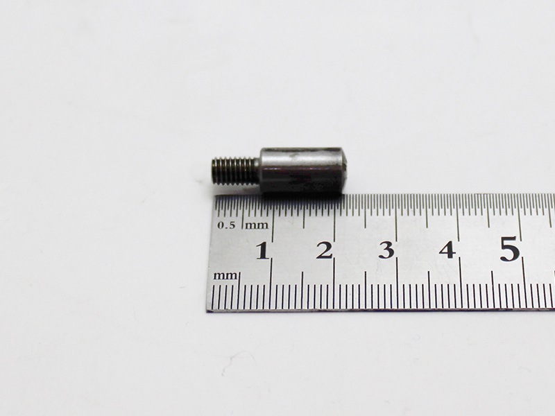 type R ウインカー固定ボルト 1本