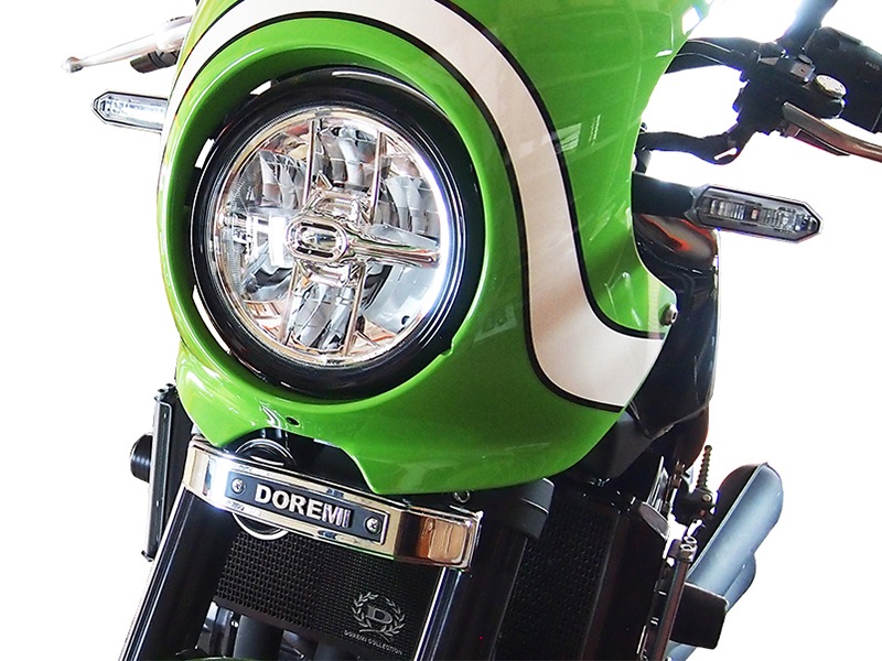 Z900RS CAFE フォークカバーエンブレム(メッキ)小文字ステー付き