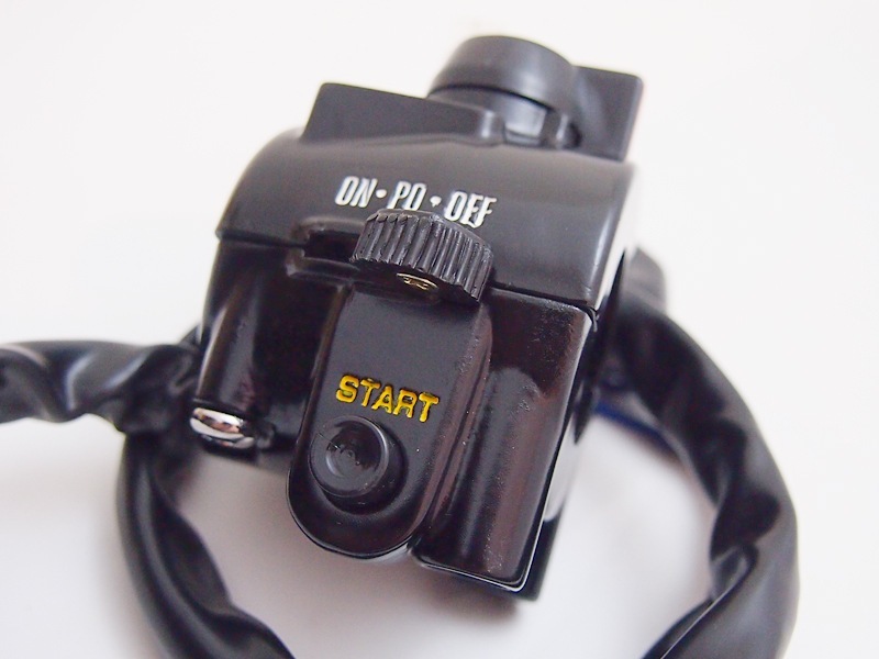 Z1 後期ハンドルスイッチ(右)　