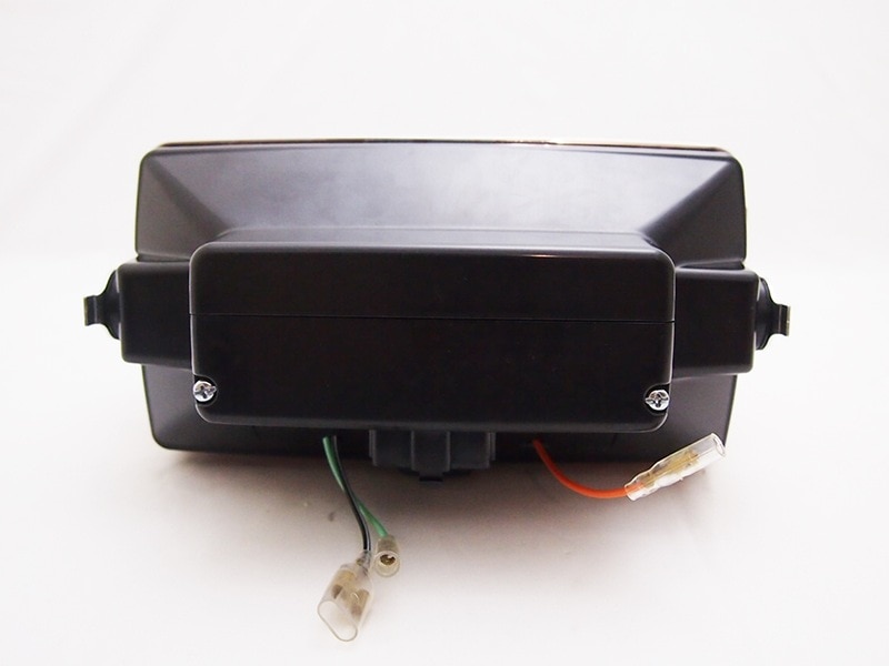 type R リフレクター付きLEDテールランプ